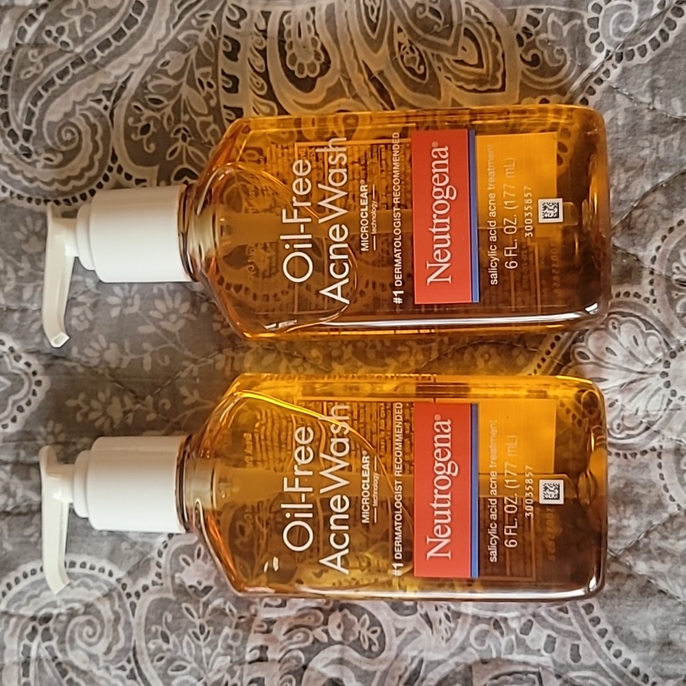 Neutrogena Oil-Free Acne Wash Set
